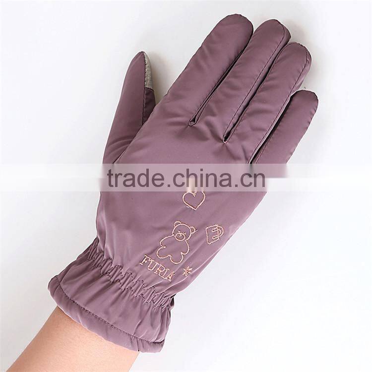 China Anti-slip Touch Screen Big Warm Cotton Polyester Gloves Winter Warm Embroidered Glove