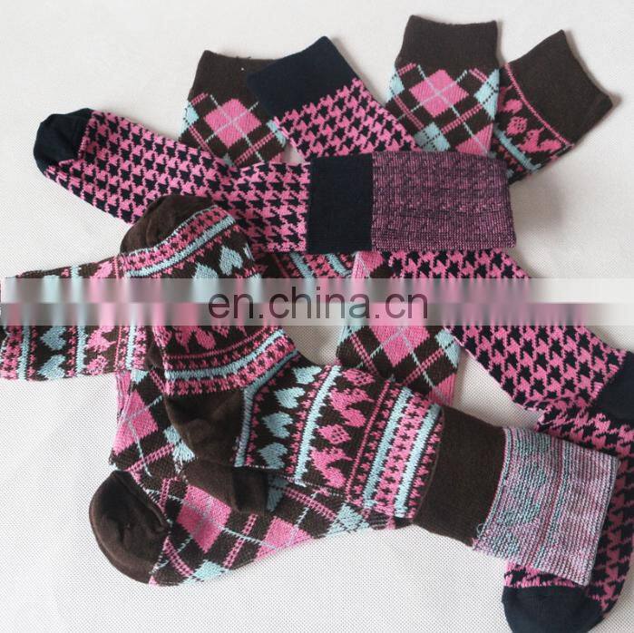2016 Popular Houndstooth slim fit boot socks custom ladies long socks