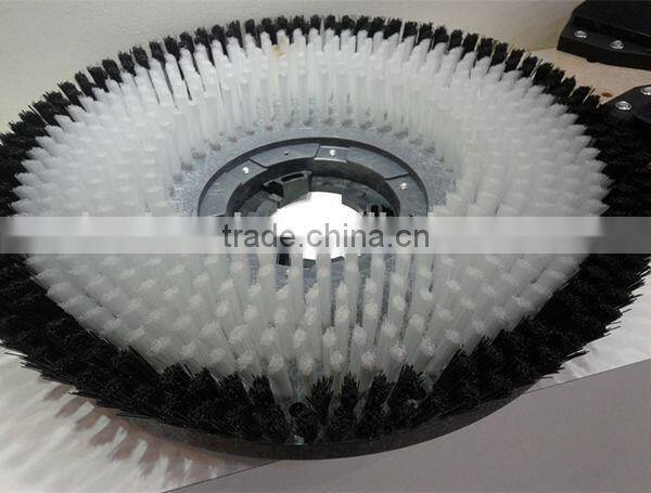 Disc floor sweeper brush pad driver