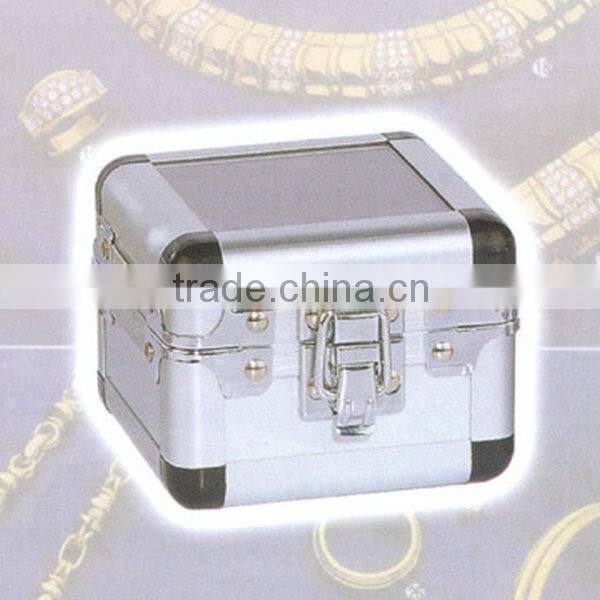 professional portable watch case with aluminum gift case