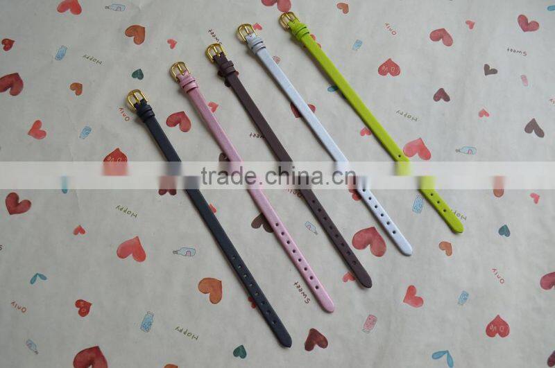 Plain Leather Bracelet with Gold Buckle