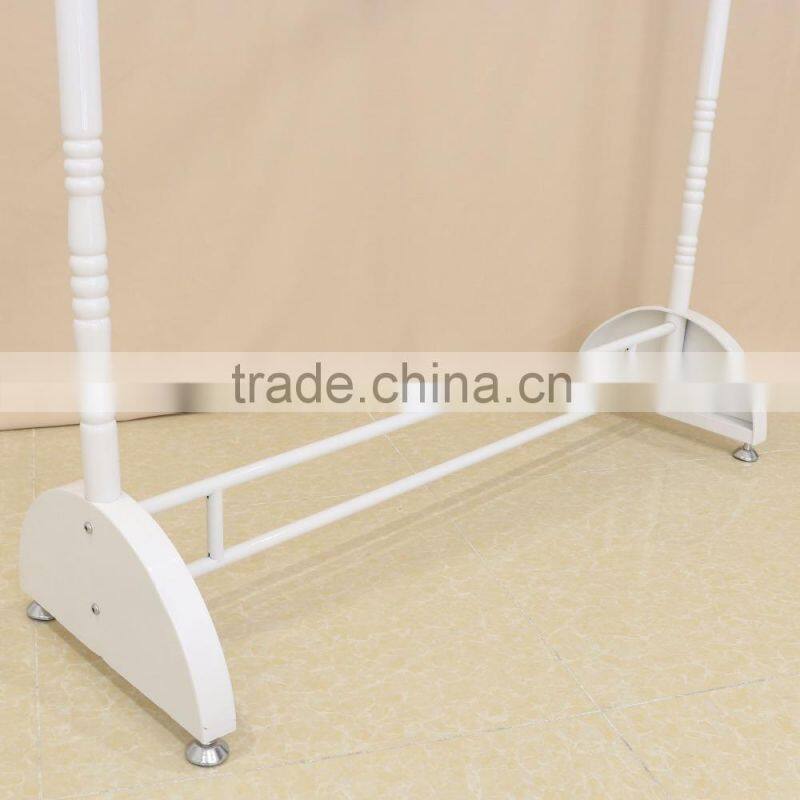 QD-F154 Elegant metal floor standing clothes exhibition display rack