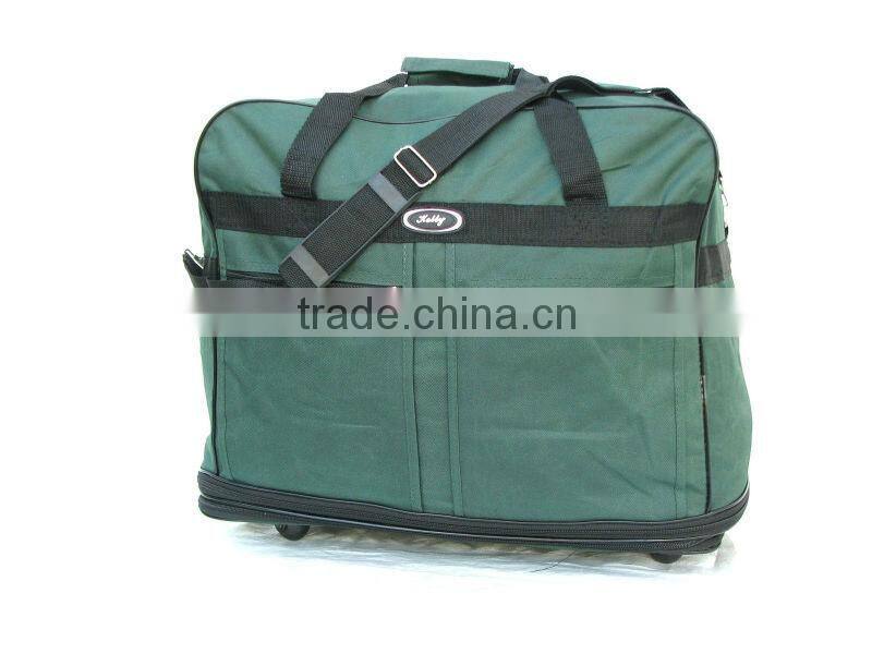 Large capacity expandable rolling wheeled travel bag