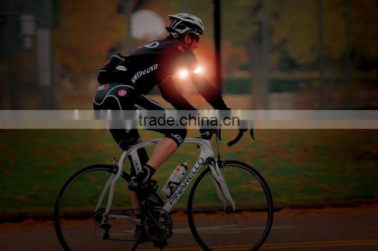 safety hand flash,led running arm band led flashlight wristband,new design safety led arm-lamp for biker