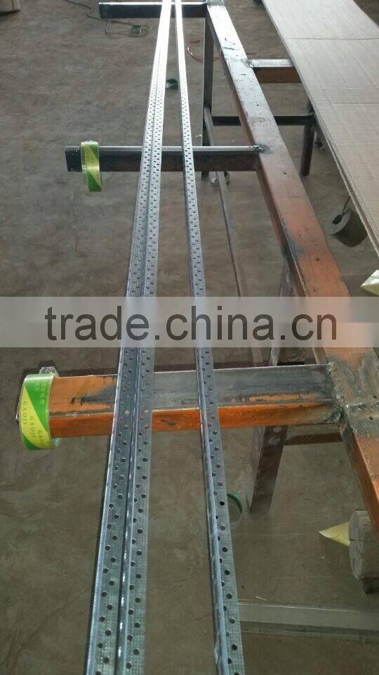 Galvanized metal profile/corner bead for drywall partition