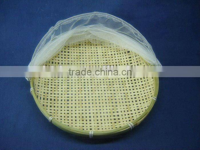 Natural bamboo food tray with nylon net