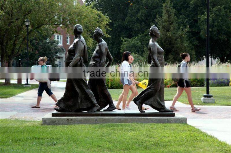 2017 large outdoor decoration francis zuniga's walking outside sculpture