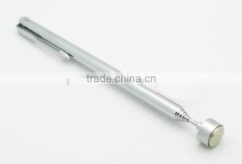 Telescopic magnet pick up tool