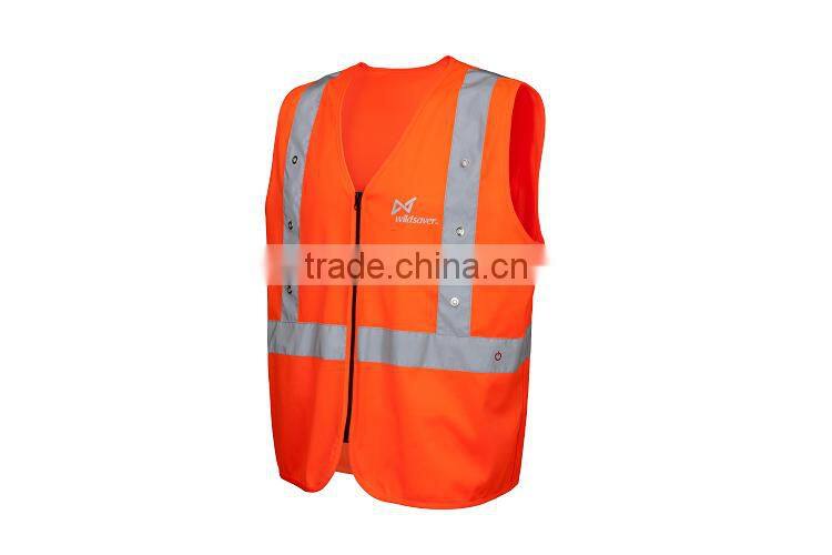 Working Outdoors Flashing Safety Vest with Reflective Fabric