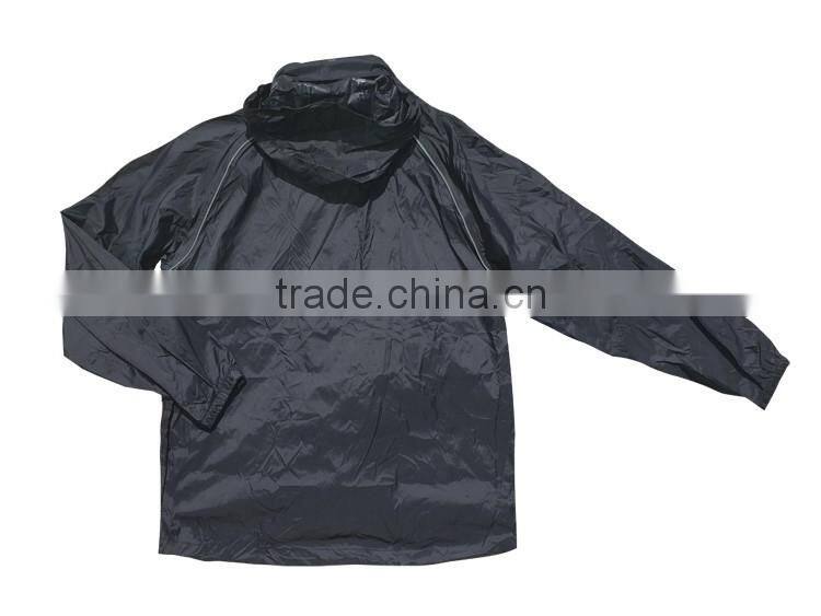 Convenient lightweight waterproof nylon mens rain jacket