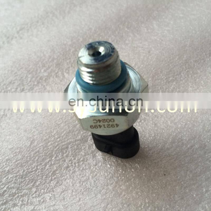 genuine Engine fuel pressure sensor 3408377 3330998 3330999 3408378 3069728 diesel engine QSX ISX X15 oil pressure Sensor