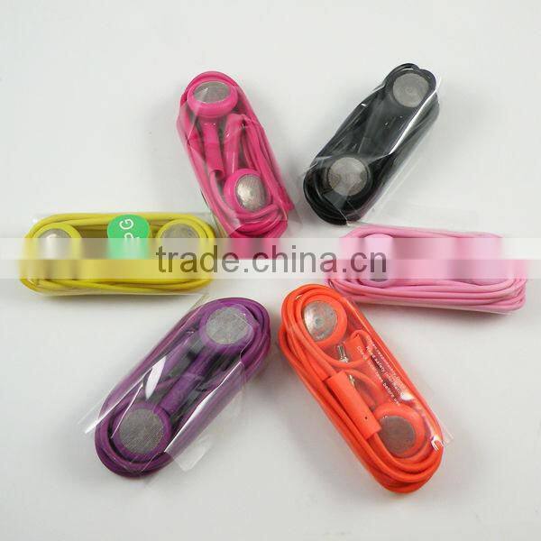 High quality ,low price, 3.5mm colorful earphones for iphone4/apple
