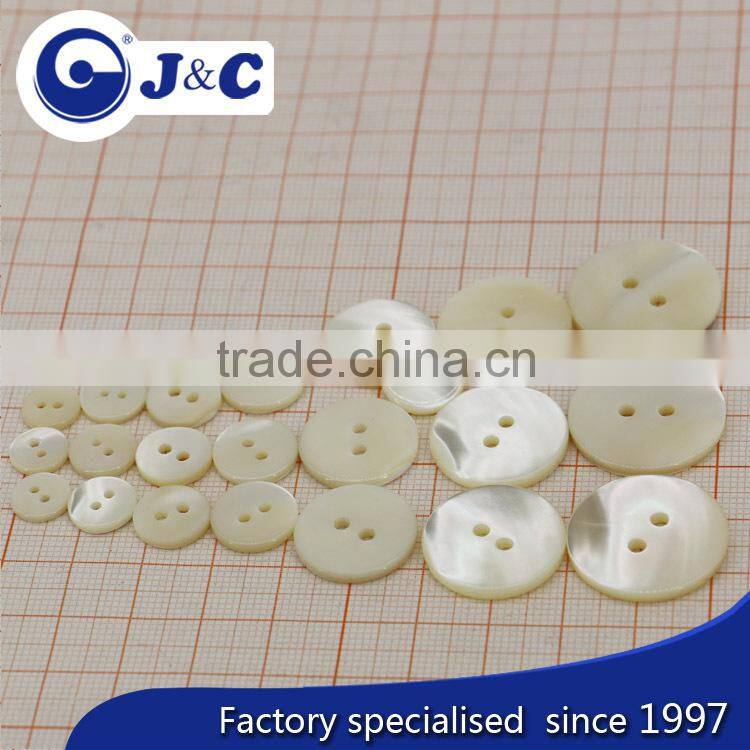 flat 2 holes white color trocas shell button