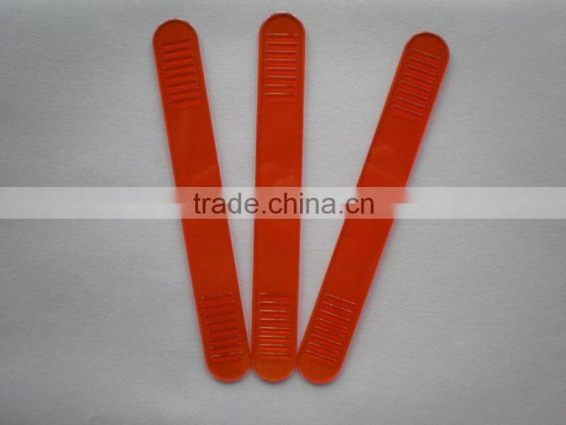 V-GF16-13 Medical consumables colored disposable plastic sterile tongue depressor for children