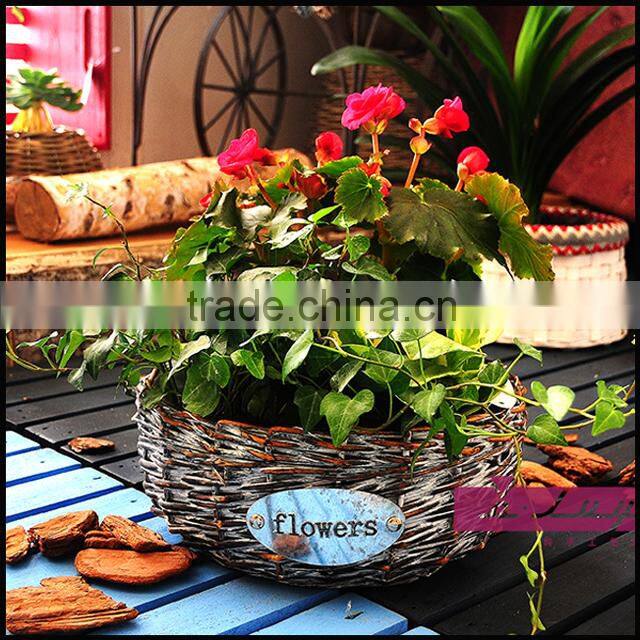 round cheap with metal logo white flower wicker basket