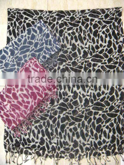 New Beautiful Flower With Dot Print Wool Shawls&scarfs/Fashion 2013