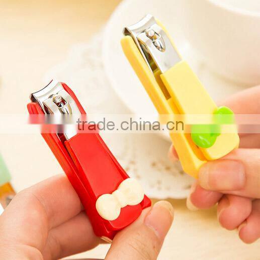 Hot sale colorful cute plastic long handle nail clipper