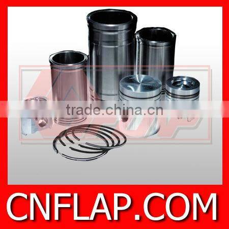 Chainsaw piston