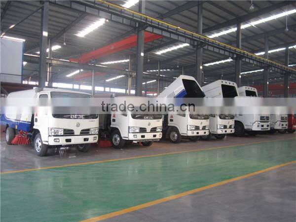 factory dongfeng 4x2 small street sweeping truck for sale