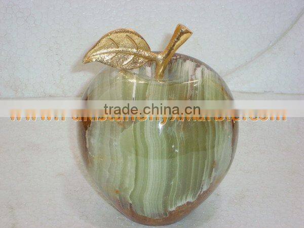 PAKISTAN SUPPLIER WHOLESALE 2017 NATURAL STONE ONYX APPLE WITH BRASS LEAF HANDICRAFTS