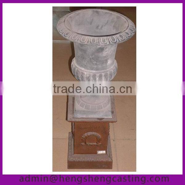 garden cast iron antique brass urn