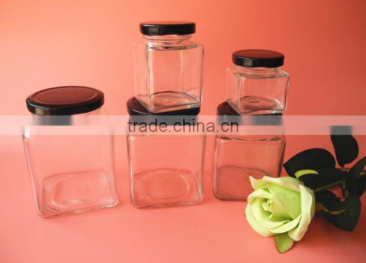 buttom price smooth square chili sauce glass jar with black lid