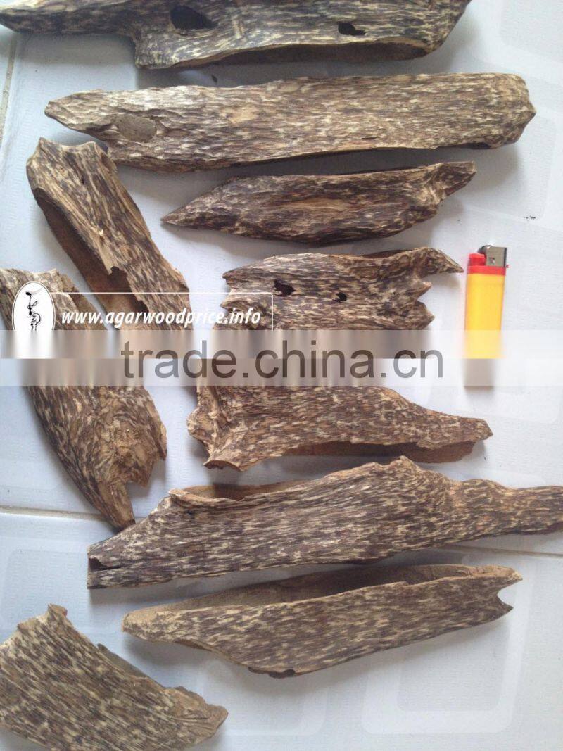 Agarwood chunks supplier