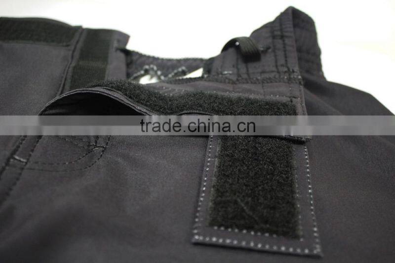 2016 NEW STYLE BLACK MMA SHORTS WITH LOGO ON THE BOTTON OF LEG OPENING