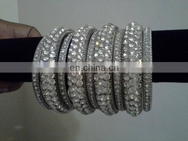 Vintage Style Crystal Bangle