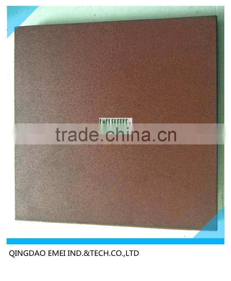 Crumb rubber flooring mat