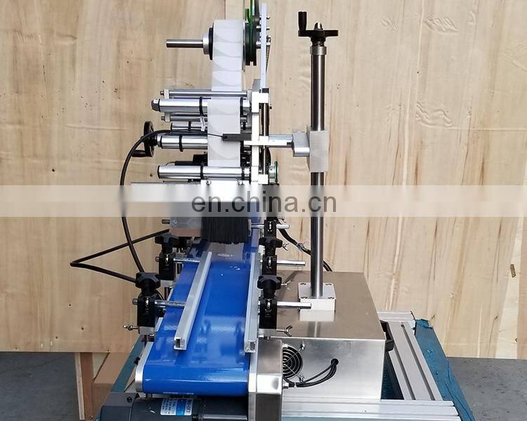 YTK-160 Automatic lighter table top surface flat square bottle labeling machine