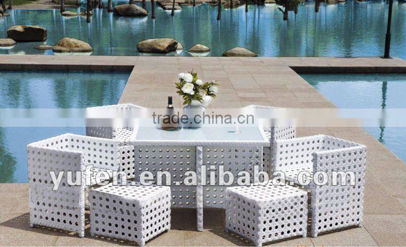 4pcs rattan wicker restaurant table and chairs for sale