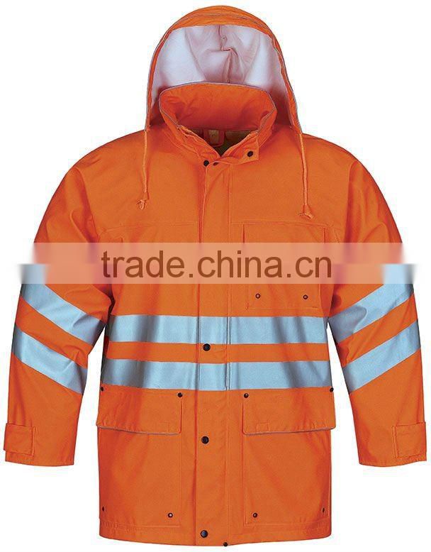 HOODED REFLECTIVE OUTDOOR RAINCOAT