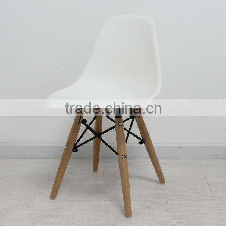 DSW baby chair/plastic seat with wood leg dining chair
