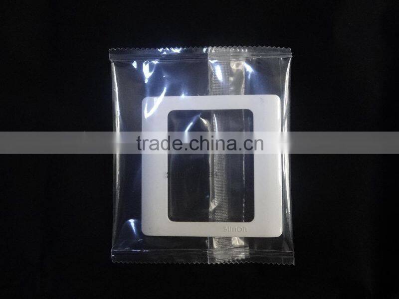 Automatic electrical socket/switch socket packaging machine/Flow packing machine