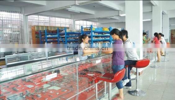 Disc feed overseaming machine for shoes-insole stitching industrial sewing machine