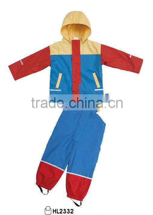 High quality rubber raincoat