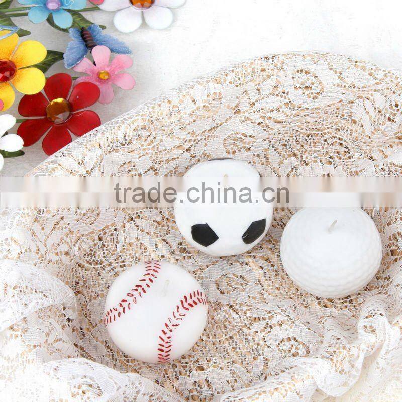 Automatic pillar candle extruder