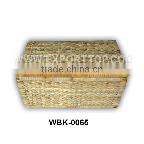 New design of water hyacinth storage baskets (july@etopvietnam.com)