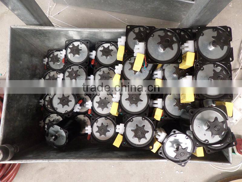 automatic egg turner