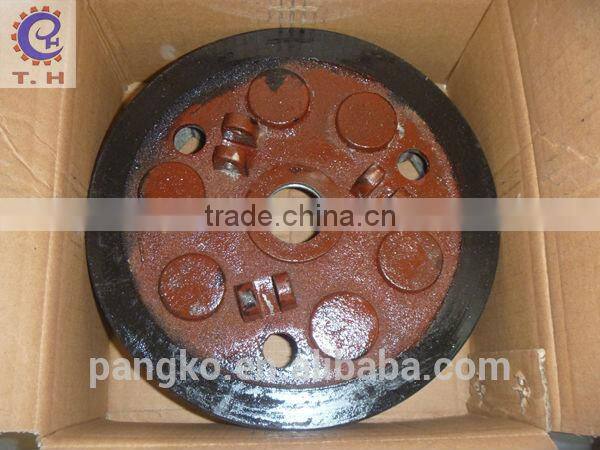 Different sizes and colors clutch pully