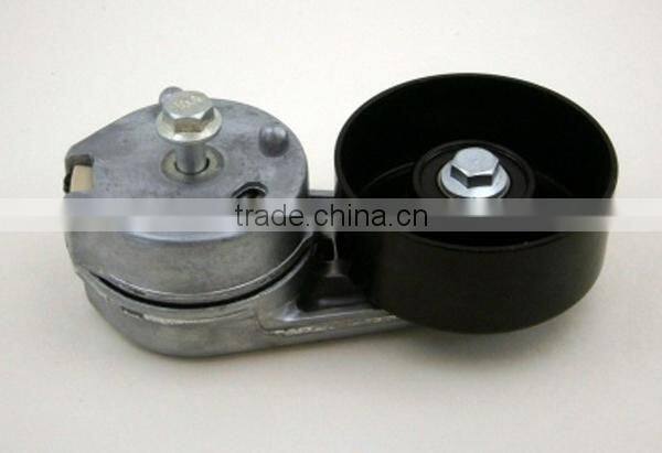 high quality car alternator belt tensioner pulley price for Land Rover discovery PQG500250 / 1342047