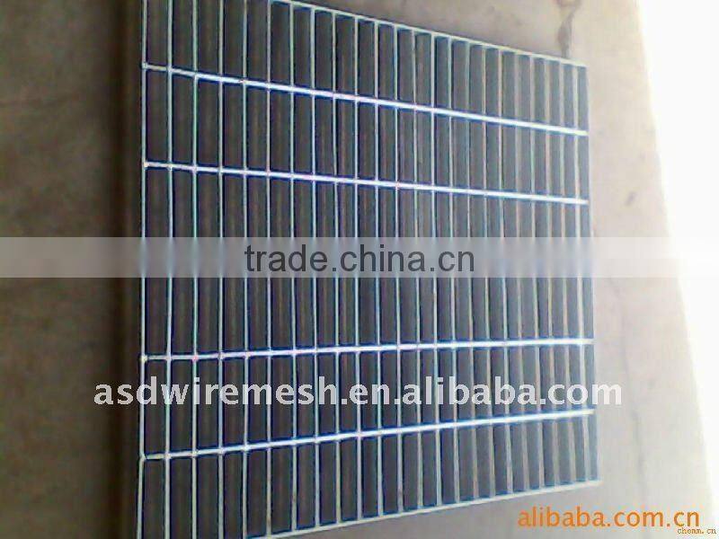 galvanized platform grating with kick plate