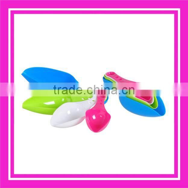 plastic multi-use scoop