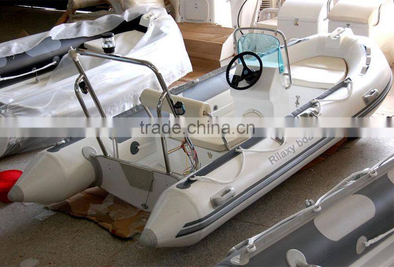 3.9m 6 Person steering console boat