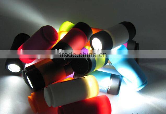 2015 Hot Cheap Aluminium alloy customized rechargeable mini logo led flashlight