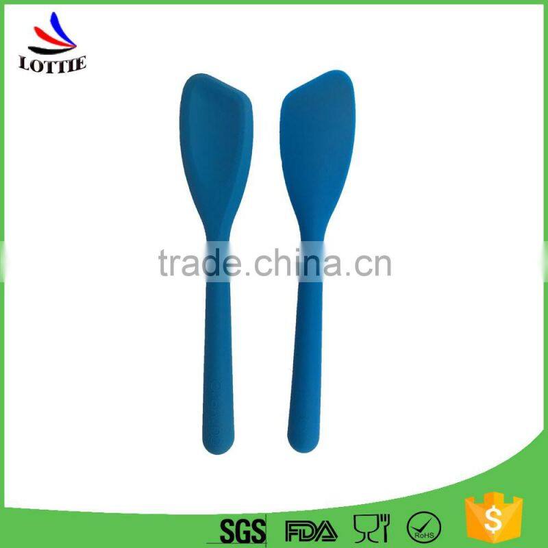 100% Food Grade Personalized Baking kitchen silicone Christmas pastry spatula kids silicone spatula