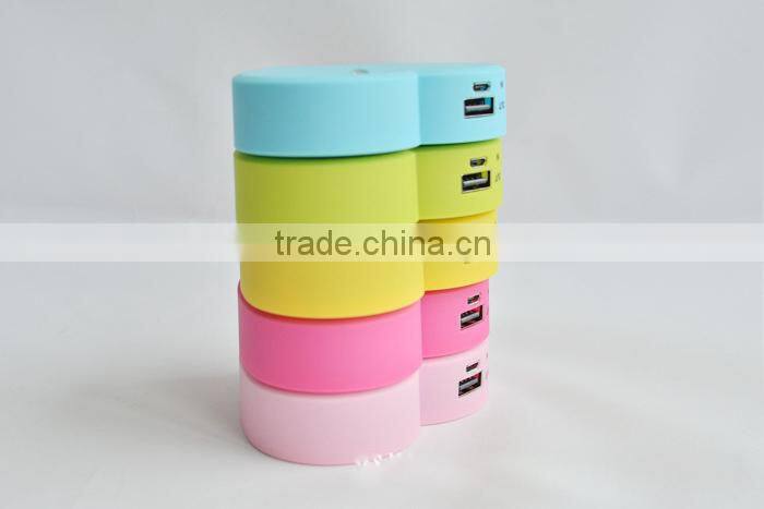 Customized heart power bank 6000mAh power battery charger no logo