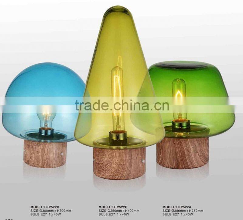 2016 Wholesales Cute Table Lamp for Kids Study wood Table Lamp