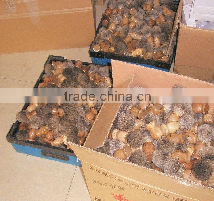 Badger Shaving Brush with Shelf